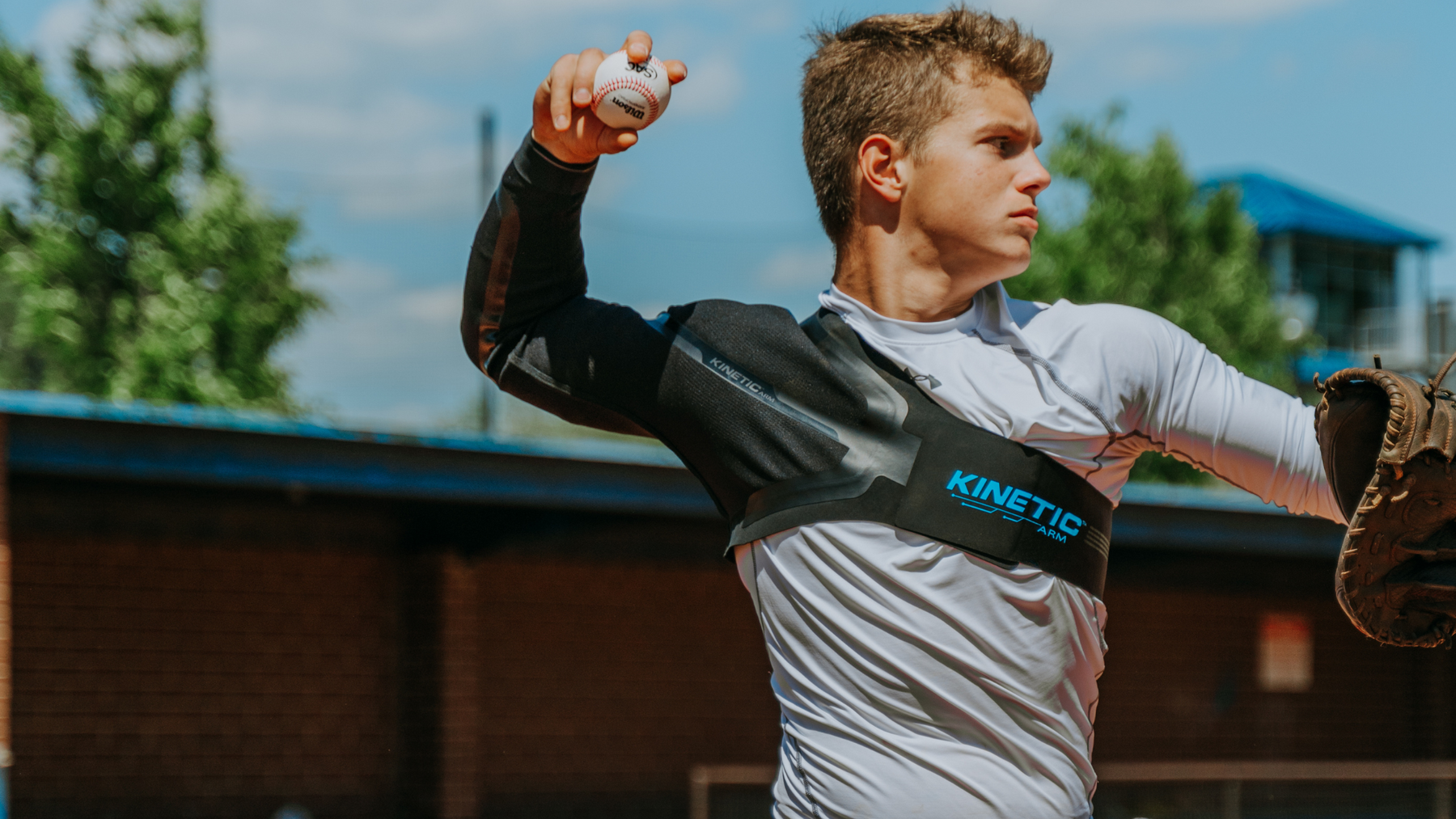 Picture of Baseball Catcher throwing with K2 Sleeve